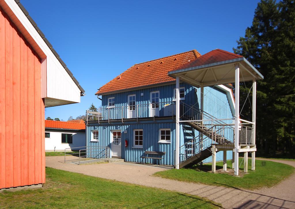 DJH Jugendherberge Born-Ibenhorst Exterior foto