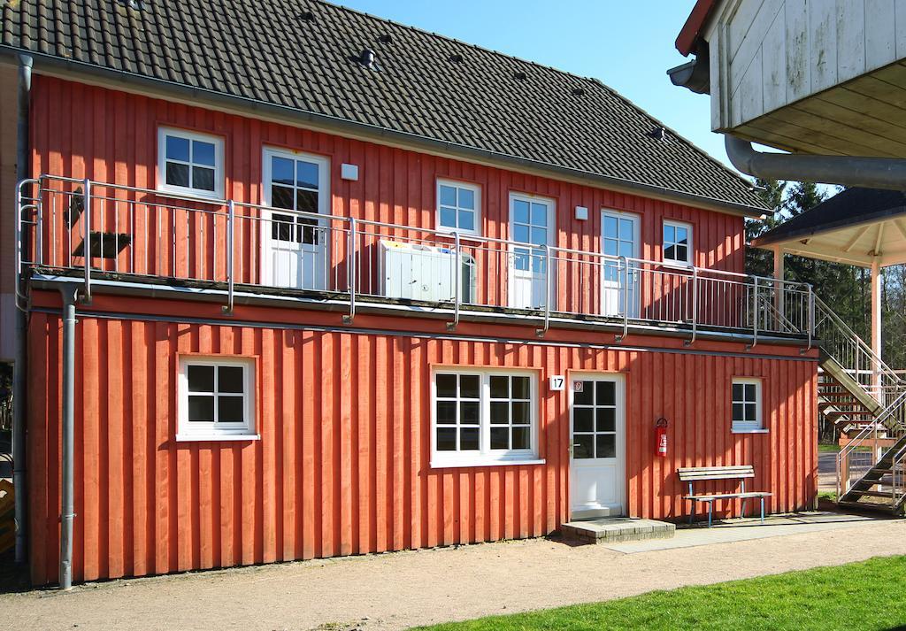 DJH Jugendherberge Born-Ibenhorst Exterior foto